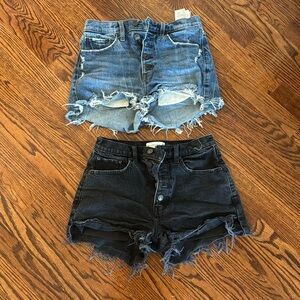 2 pairs of A & F high rise mom shorts